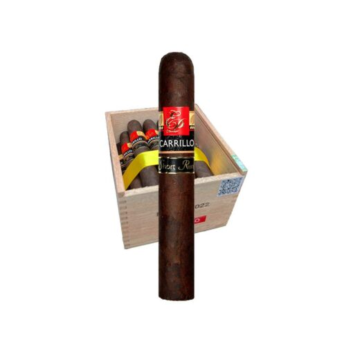 E.P. Carrillo Short Run Retro 2022 Maduro Short Play