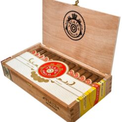 Viaje Circa 45 Reserva No. 3 Nicaragua (5.5 x 58/Box of 25)